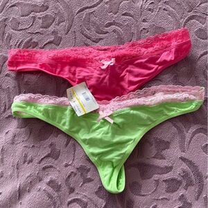 Tommy Hilfiger 2 pc Thong Set